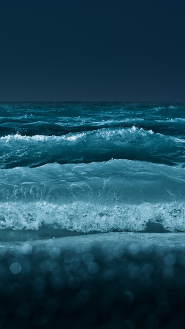 Sfondi Big Blue Waves At Night 360x640
