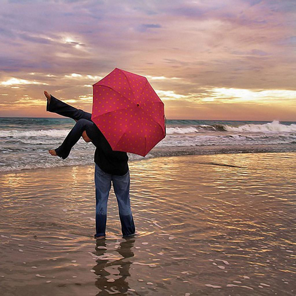 Love At The Beach screenshot #1 1024x1024