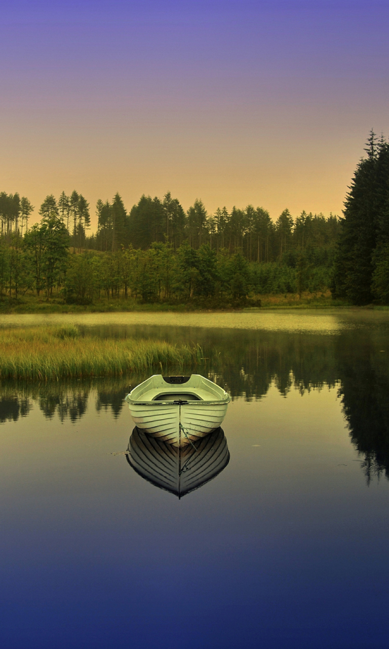 White Boat wallpaper 768x1280