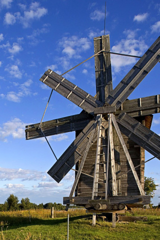 Das Kizhi Island with wooden Windmill Wallpaper 320x480
