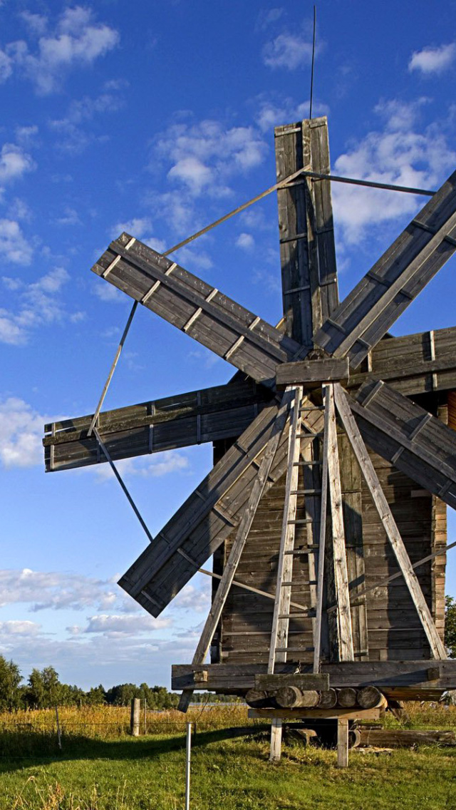 Kizhi Island with wooden Windmill wallpaper 640x1136