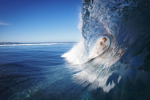 Das Female Surfer Wallpaper 480x320