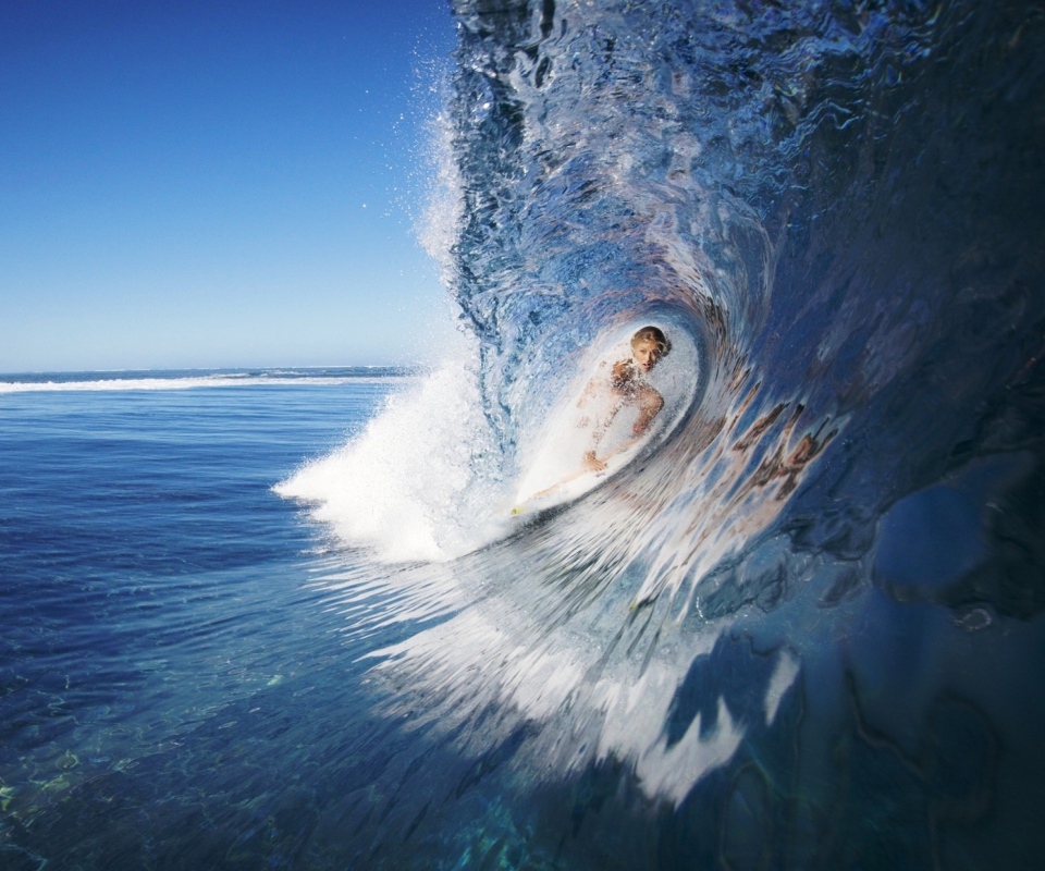 Fondo de pantalla Female Surfer 960x800