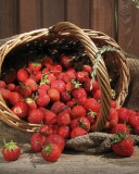 Strawberry Basket wallpaper 128x160