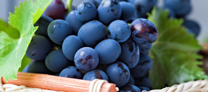 Grapes from Greece wallpaper 720x320