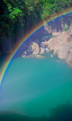 Fondo de pantalla Rainbow Over Lagoon 240x400