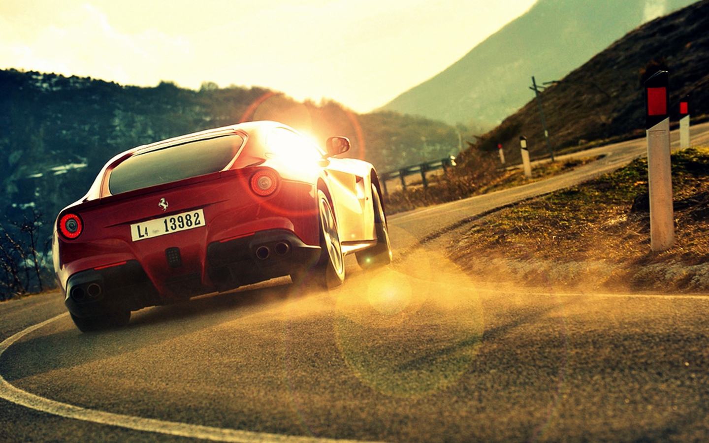 Screenshot №1 pro téma Ferrari F12 Berlinetta At Sunset 1440x900