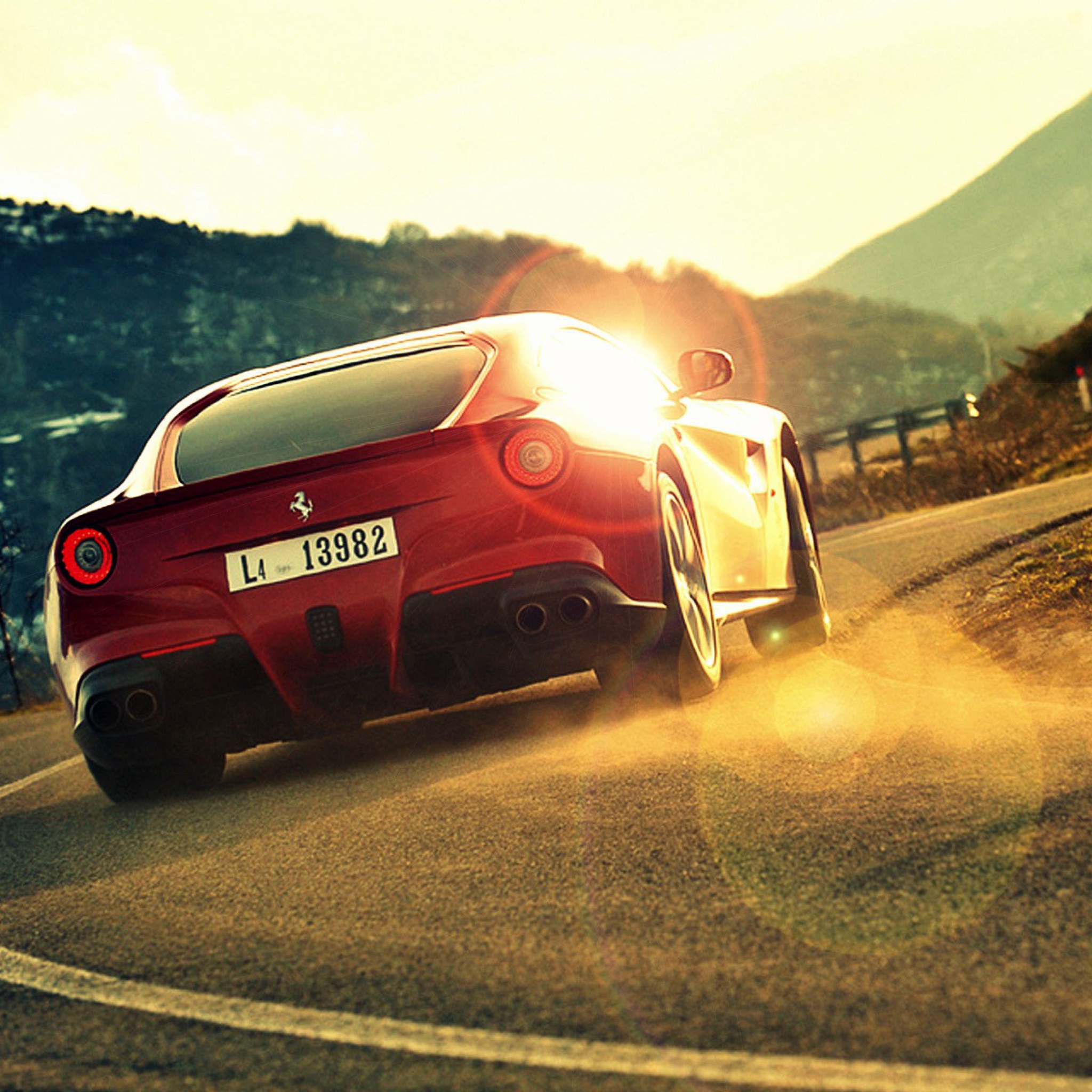 Screenshot №1 pro téma Ferrari F12 Berlinetta At Sunset 2048x2048