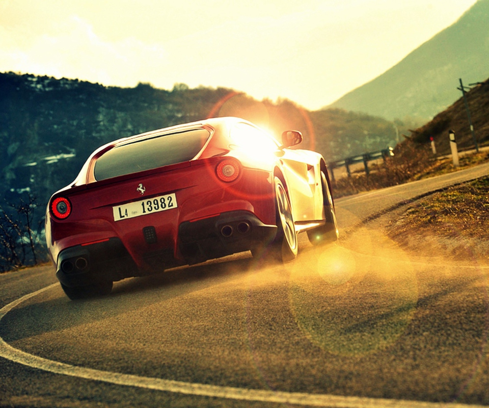 Fondo de pantalla Ferrari F12 Berlinetta At Sunset 960x800