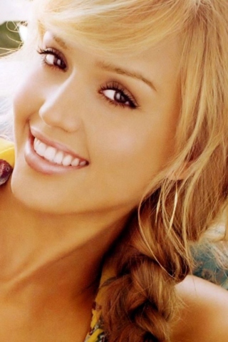 Screenshot №1 pro téma Cute Jessica Alba 320x480