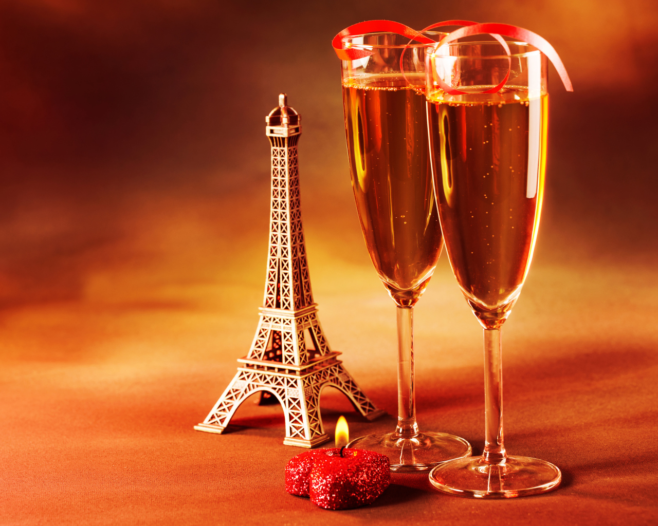 Paris Mini Eiffel Tower And Champagne wallpaper 1280x1024