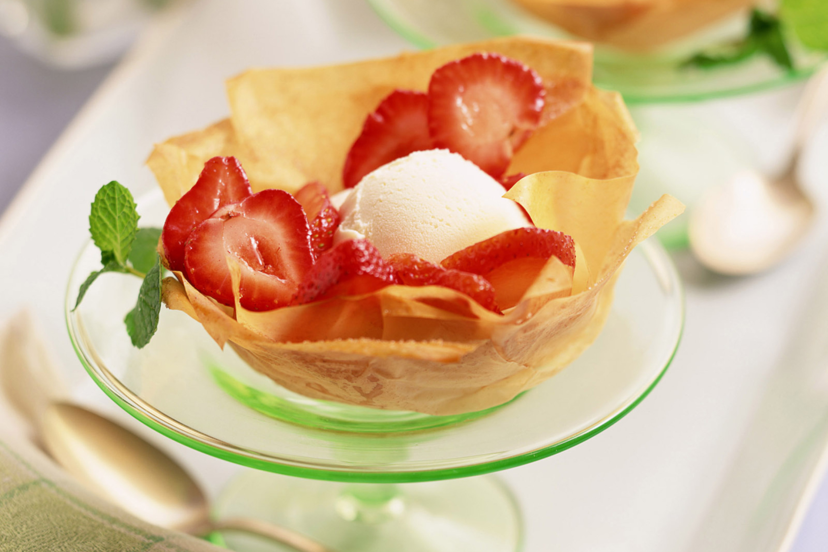 Обои Strawberry Desserts 2880x1920