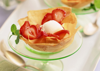 Strawberry Desserts Picture for Android, iPhone and iPad