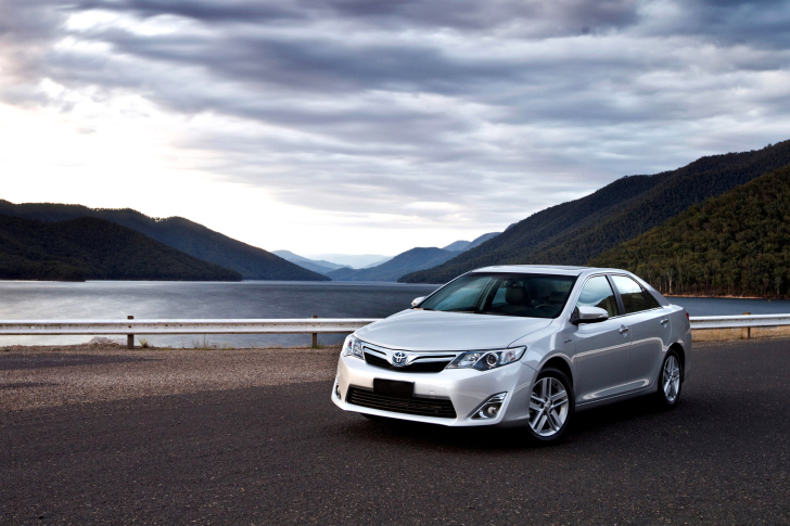 Fondo de pantalla Toyota Camry Hybrid