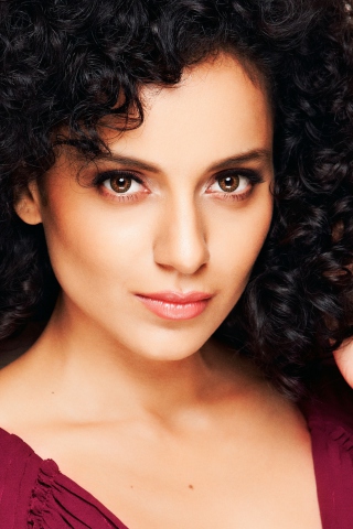 Das Kangna Ranaut Wallpaper 320x480