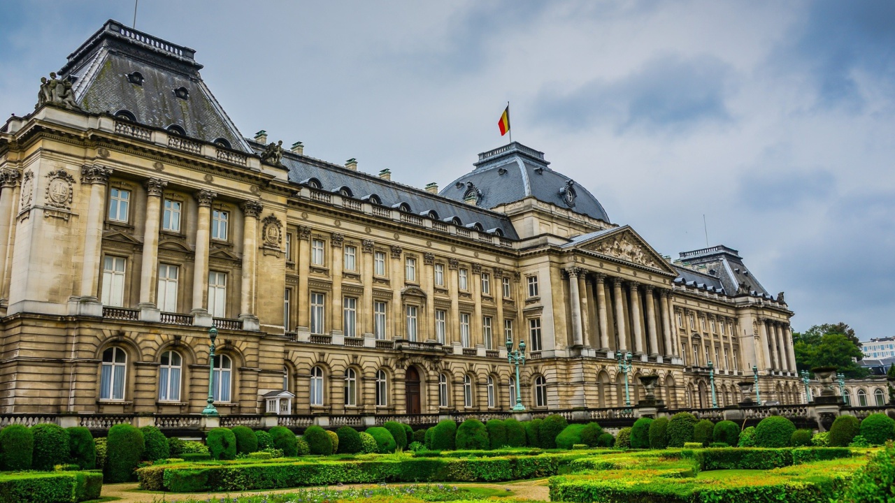 Royal Palace of Brussels wallpaper 1280x720