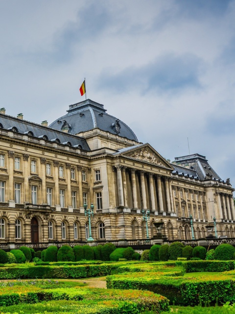 Fondo de pantalla Royal Palace of Brussels 480x640