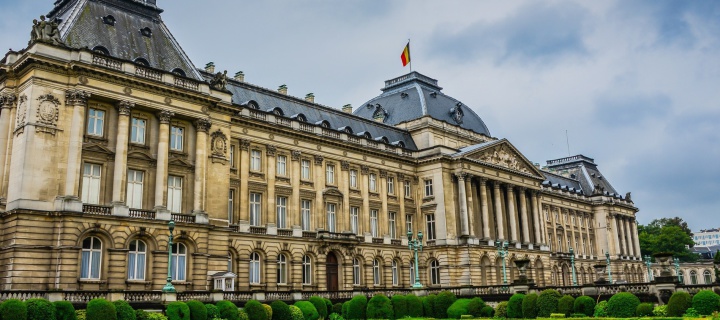 Royal Palace of Brussels wallpaper 720x320