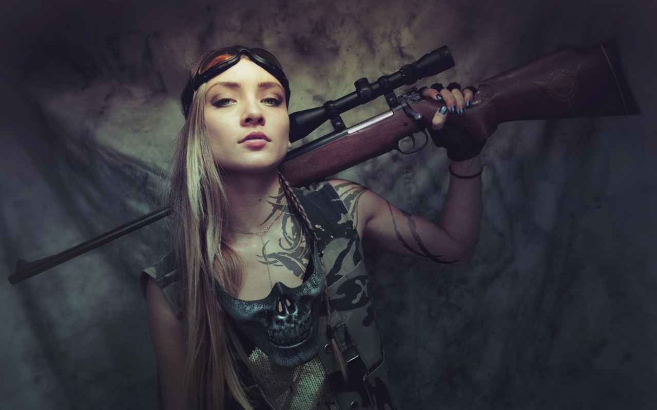 Screenshot №1 pro téma Soldier girl with a sniper rifle 1280x800