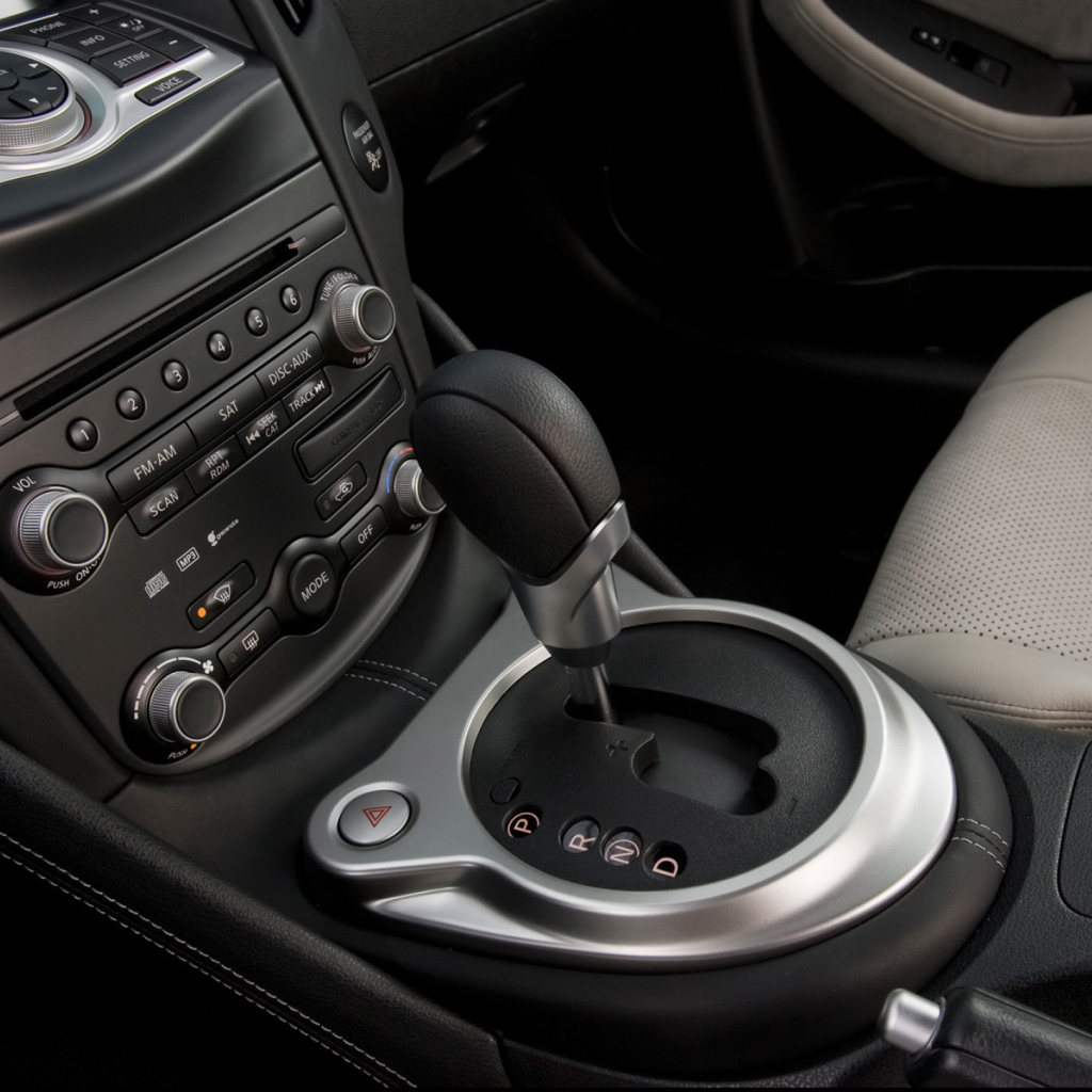 Fondo de pantalla Nissan 370Z Interior 1024x1024