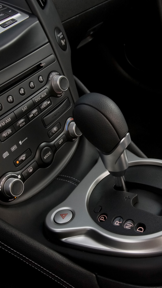 Fondo de pantalla Nissan 370Z Interior 640x1136