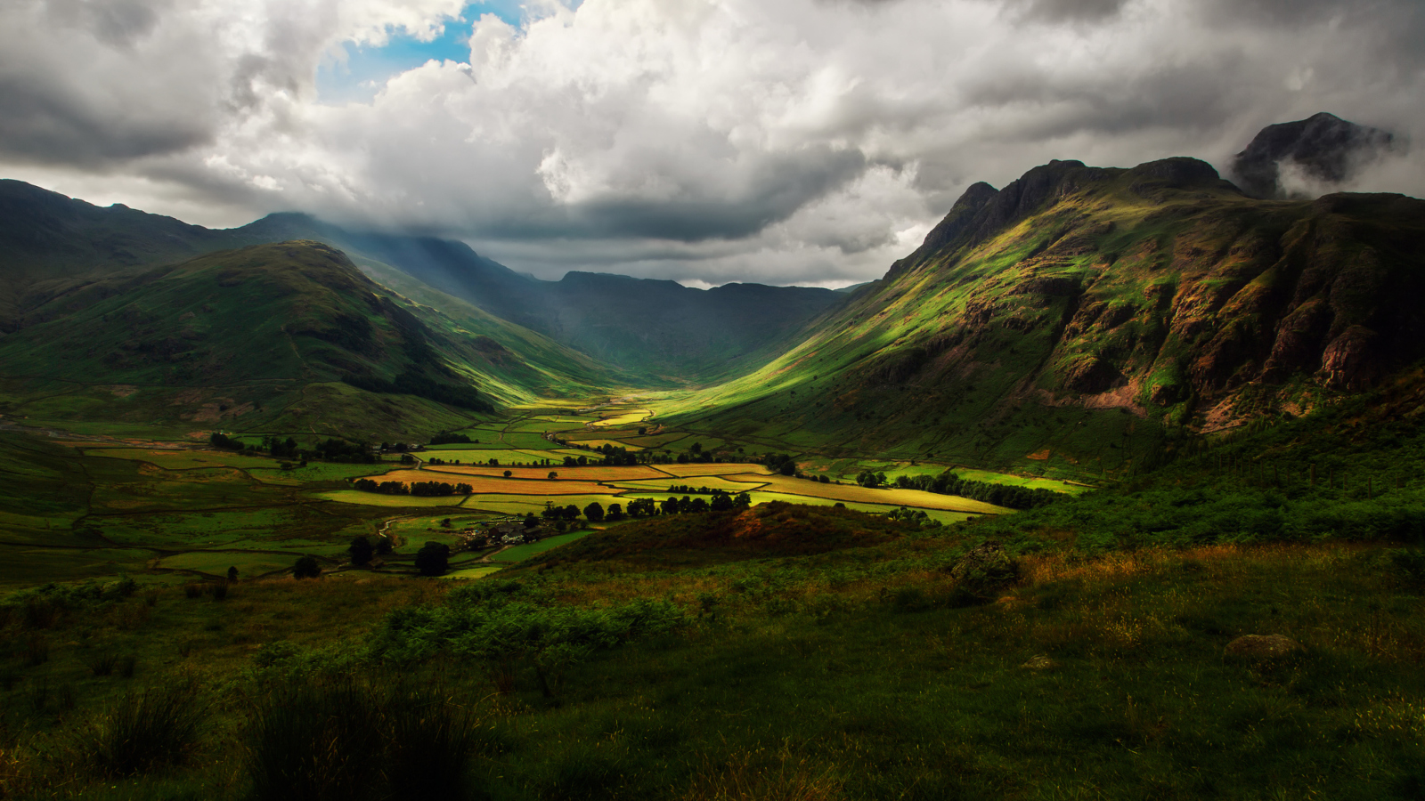 Screenshot №1 pro téma Green Hills Of England 1600x900