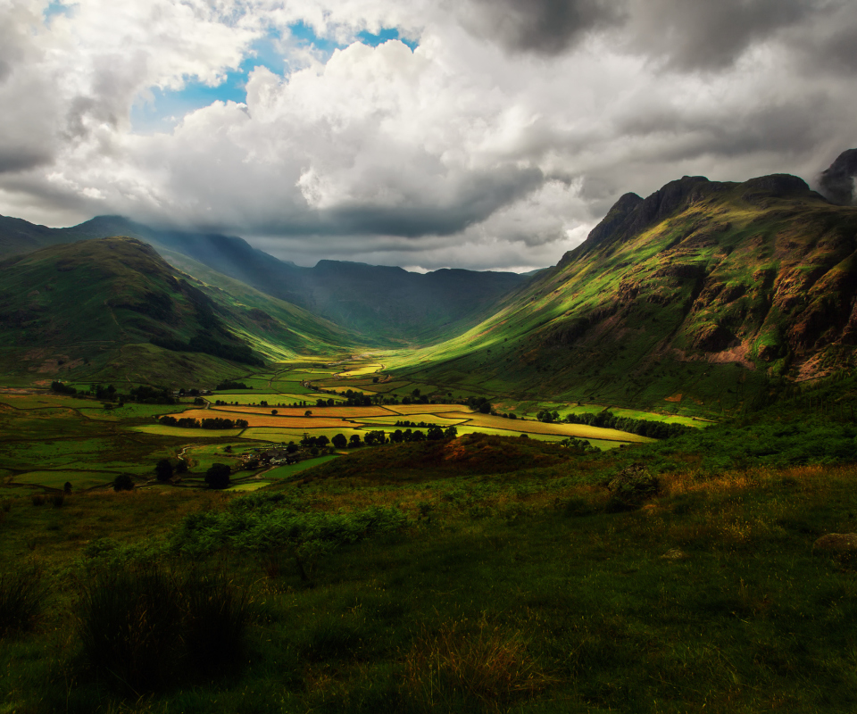 Sfondi Green Hills Of England 960x800