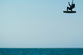 Kite Surfing sfondi gratuiti per cellulari Android, iPhone, iPad e desktop