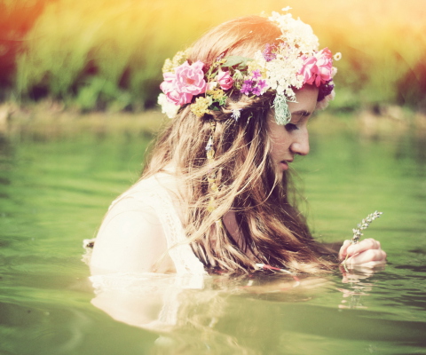 Girl With Flower Crown wallpaper 480x400