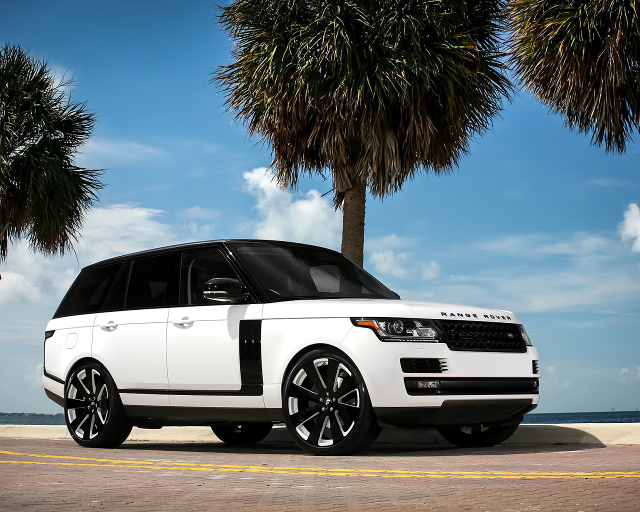 Fondo de pantalla Range Rover White 1280x1024