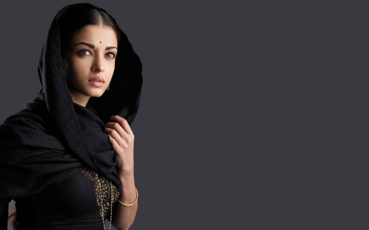 Fondo de pantalla Aishwarya 1440x900