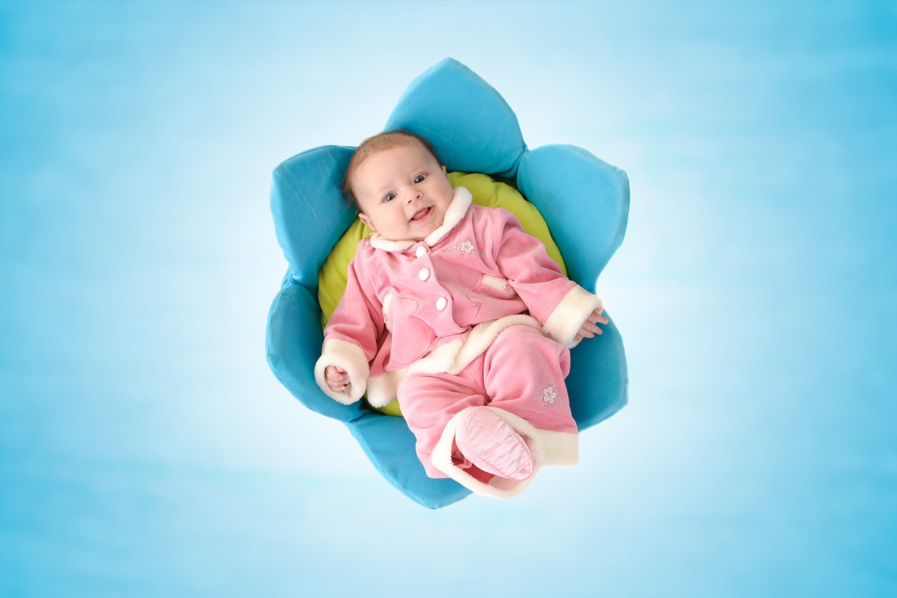 Das Cute Newborn Baby Wallpaper 2880x1920