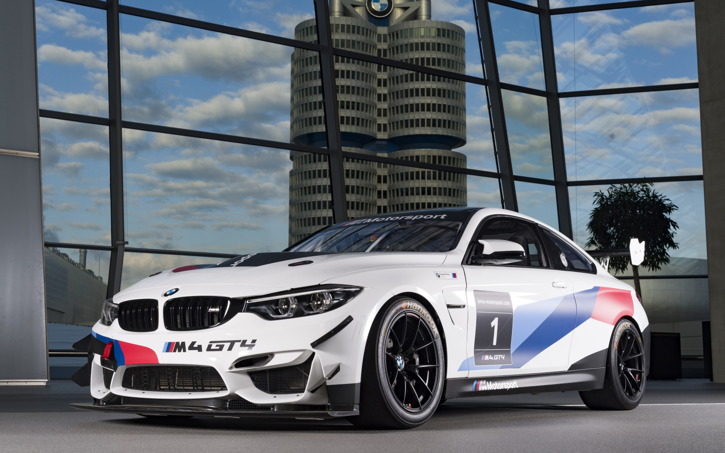 Sfondi BMW M4 GT4 2022 1440x900