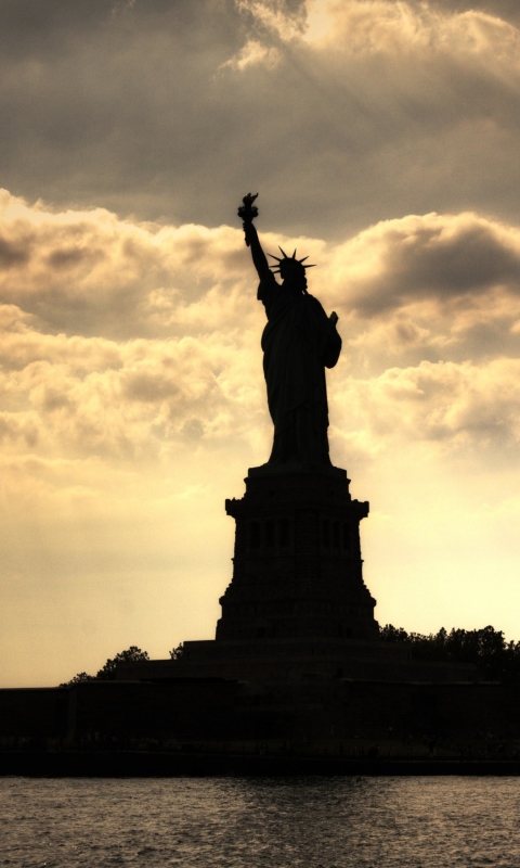 Обои Statue Of Liberty In United States Of America 480x800