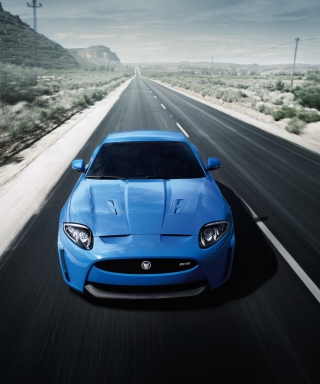 Blue Jaguar XKR sfondi gratuiti per iPhone 4S
