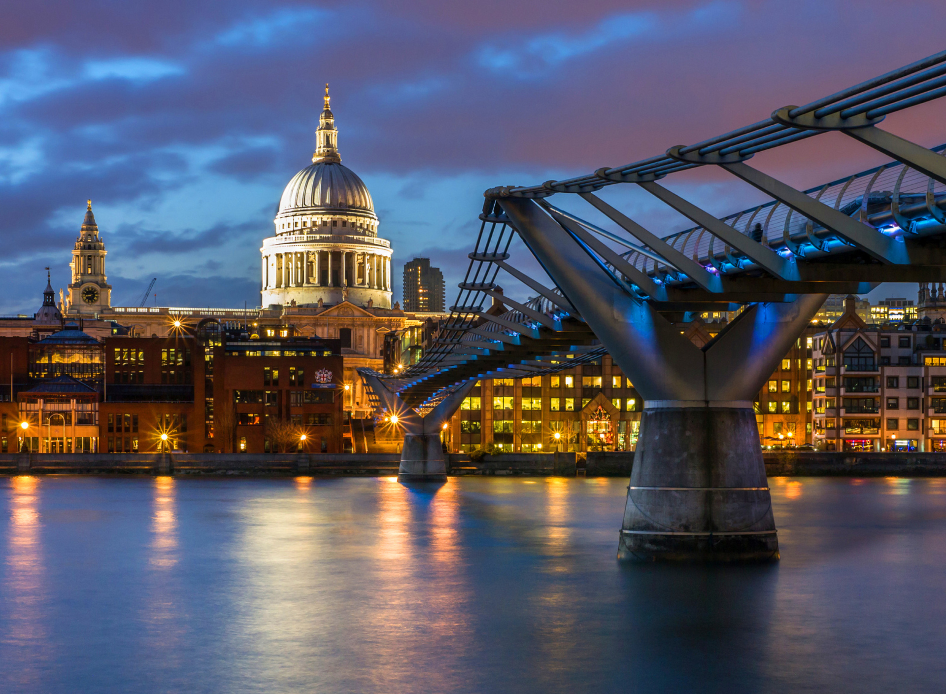 Fondo de pantalla Millennium Bridge, St Paul's Cathedral 1920x1408