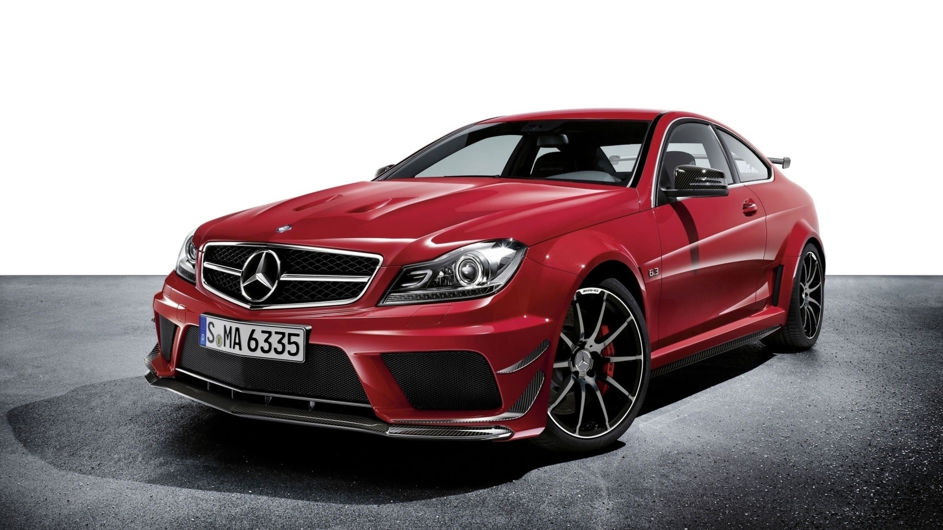 Mercedes C63 AMG Coupe wallpaper 1920x1080