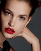 Обои Barbara Palvin Red Lipstick 176x220