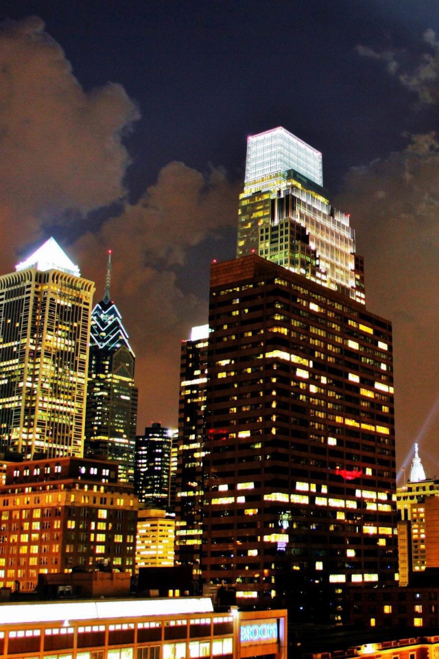 Screenshot №1 pro téma Philadelphia Night Skyline in USA 640x960