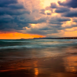 Stormy Sunset Wallpaper for iPad 3