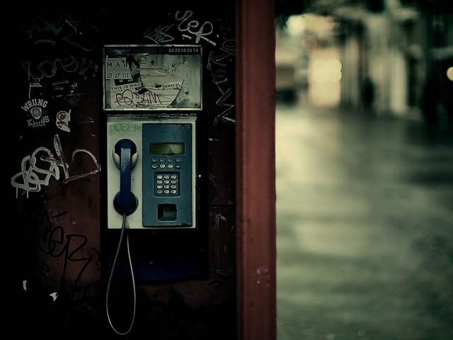 Phone Booth wallpaper 640x480