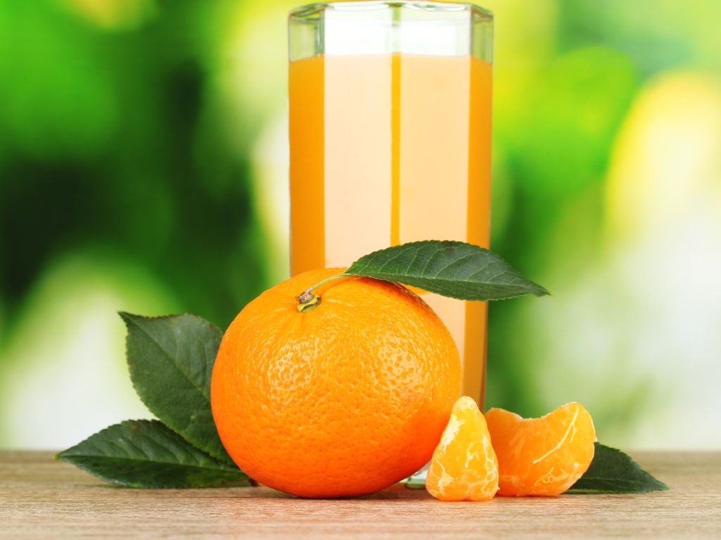 Healthy Orange Juice wallpaper 1024x768