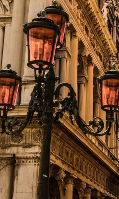 Venice Street lights and Architecture wallpaper 240x400