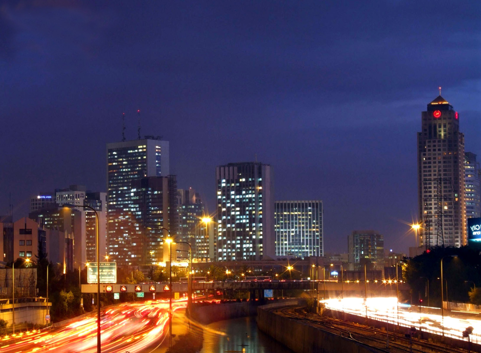 Tel Aviv wallpaper 1920x1408