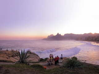 Rio Sunset wallpaper 320x240