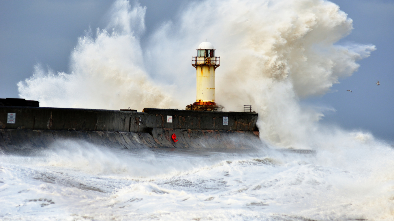 Crazy Storm And Old Lighthouse wallpaper 1366x768