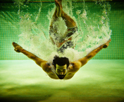 Das Swimming Pool Jump Wallpaper 176x144