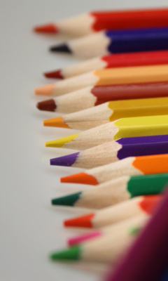 Das Colored Pencil Sets Wallpaper 240x400