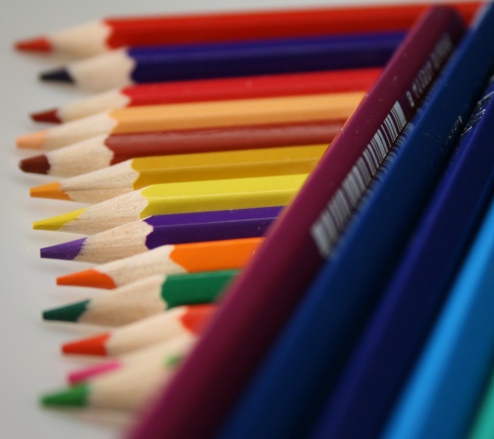 Das Colored Pencil Sets Wallpaper 960x854