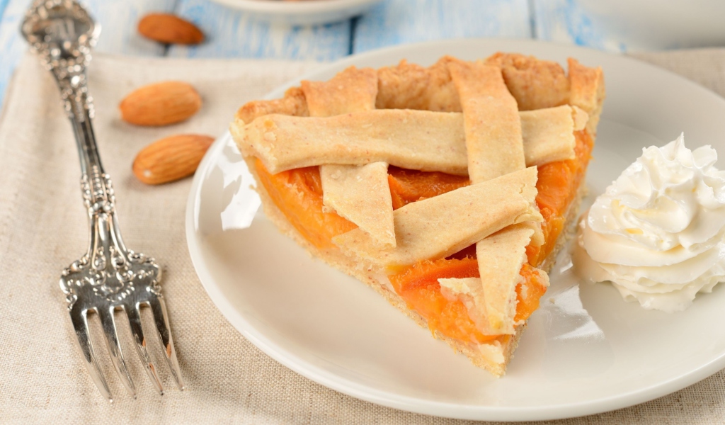 Apricot Pie With Whipped Cream screenshot #1 1024x600